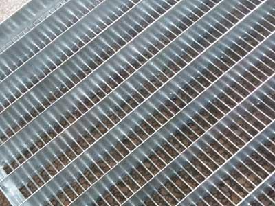 密集对插钢格板